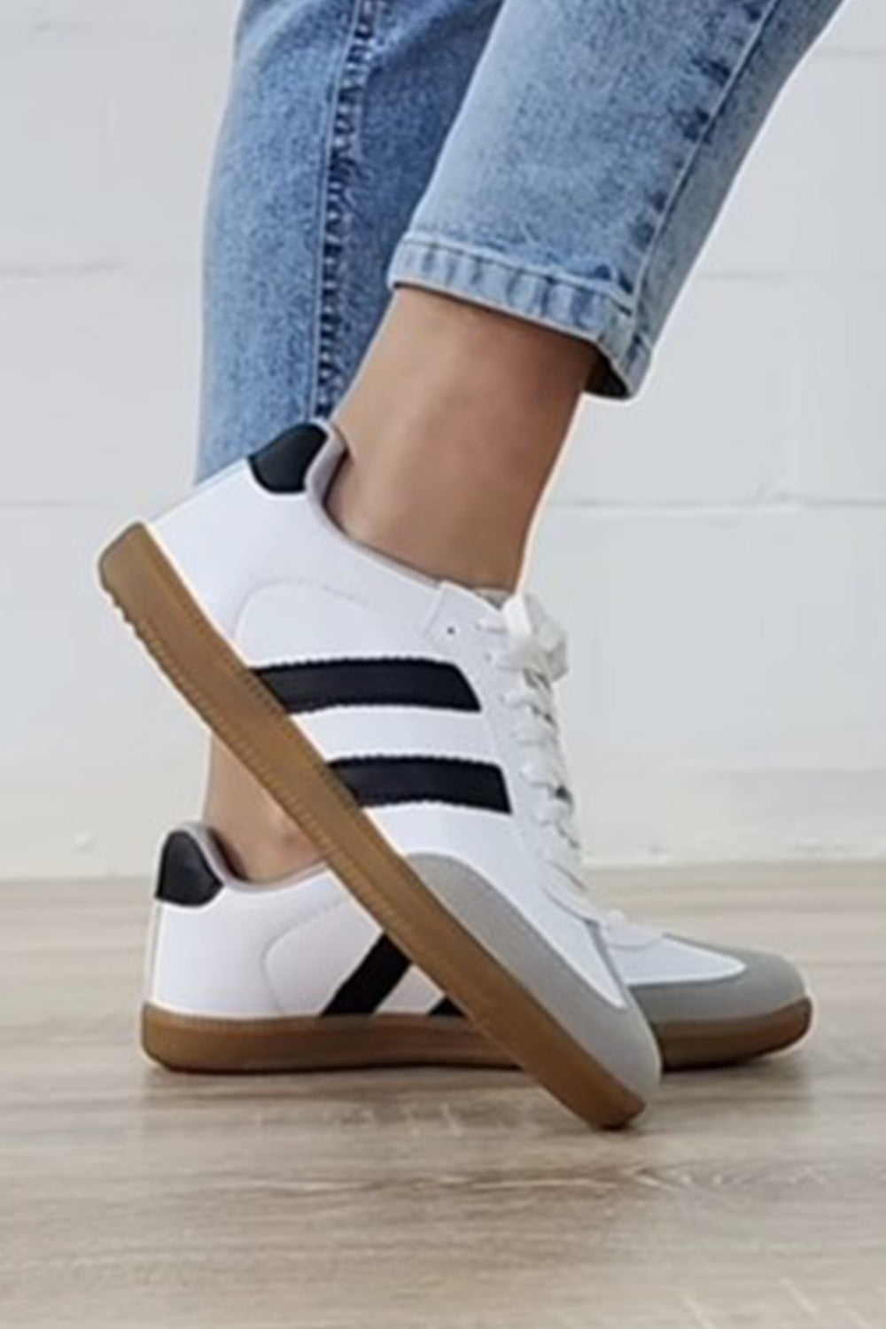 Black Striped Fashion Sneakers