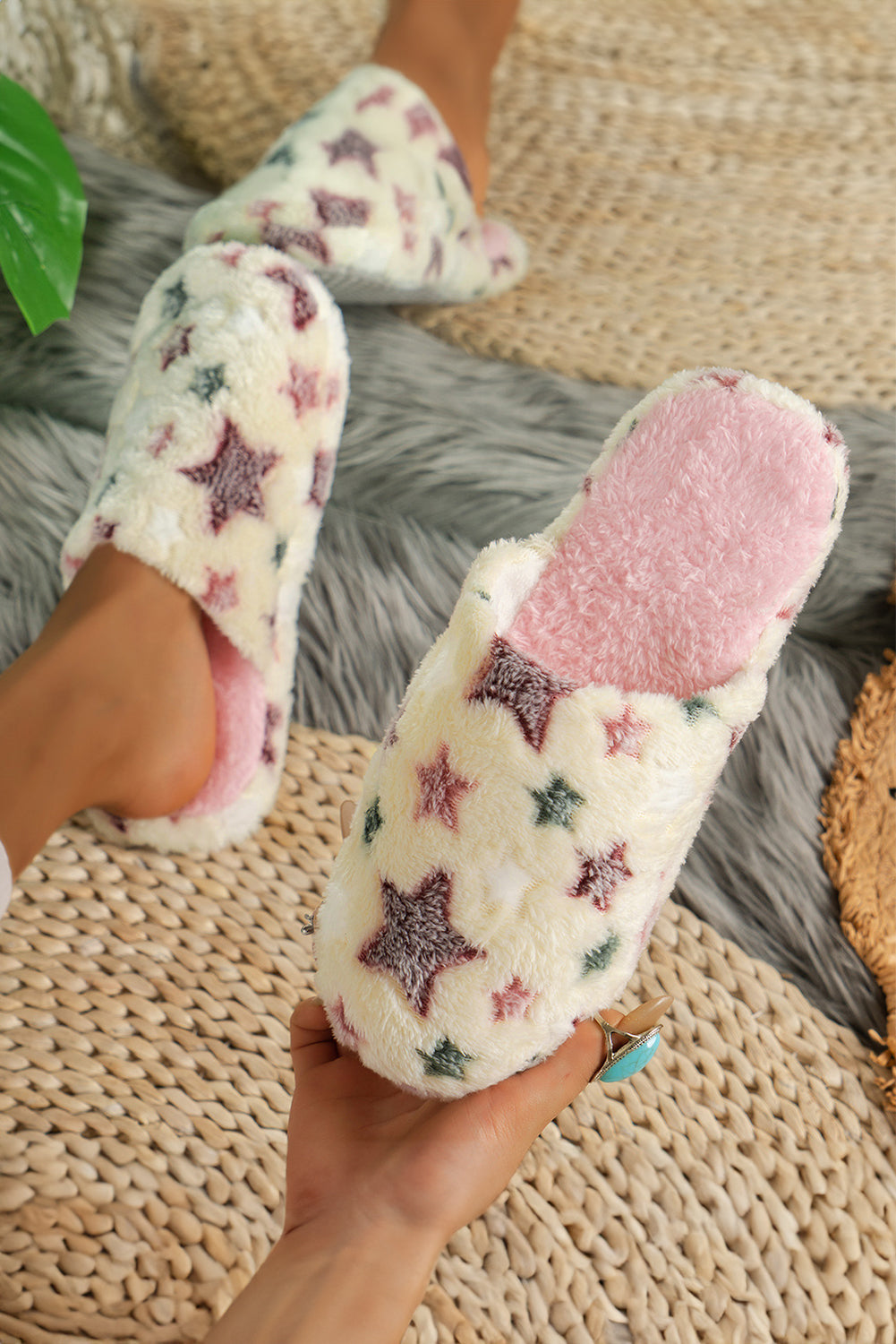  Stars Plush Home Slippers