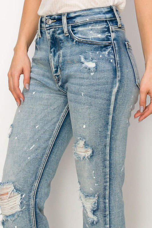 DISTRESSED FRAYED STRAIGHT LEG DENIM