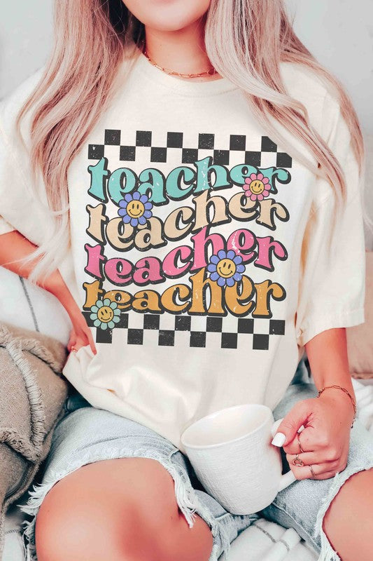 RETRO CHECKER TEACHER GRAPHIC TEE