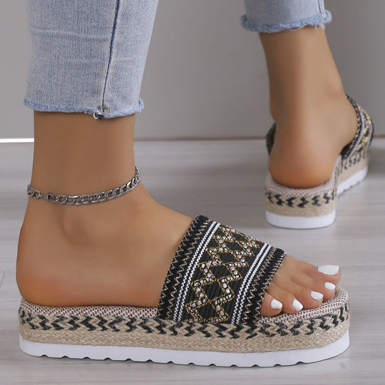 Donna Geometric Weave Platform Sandals