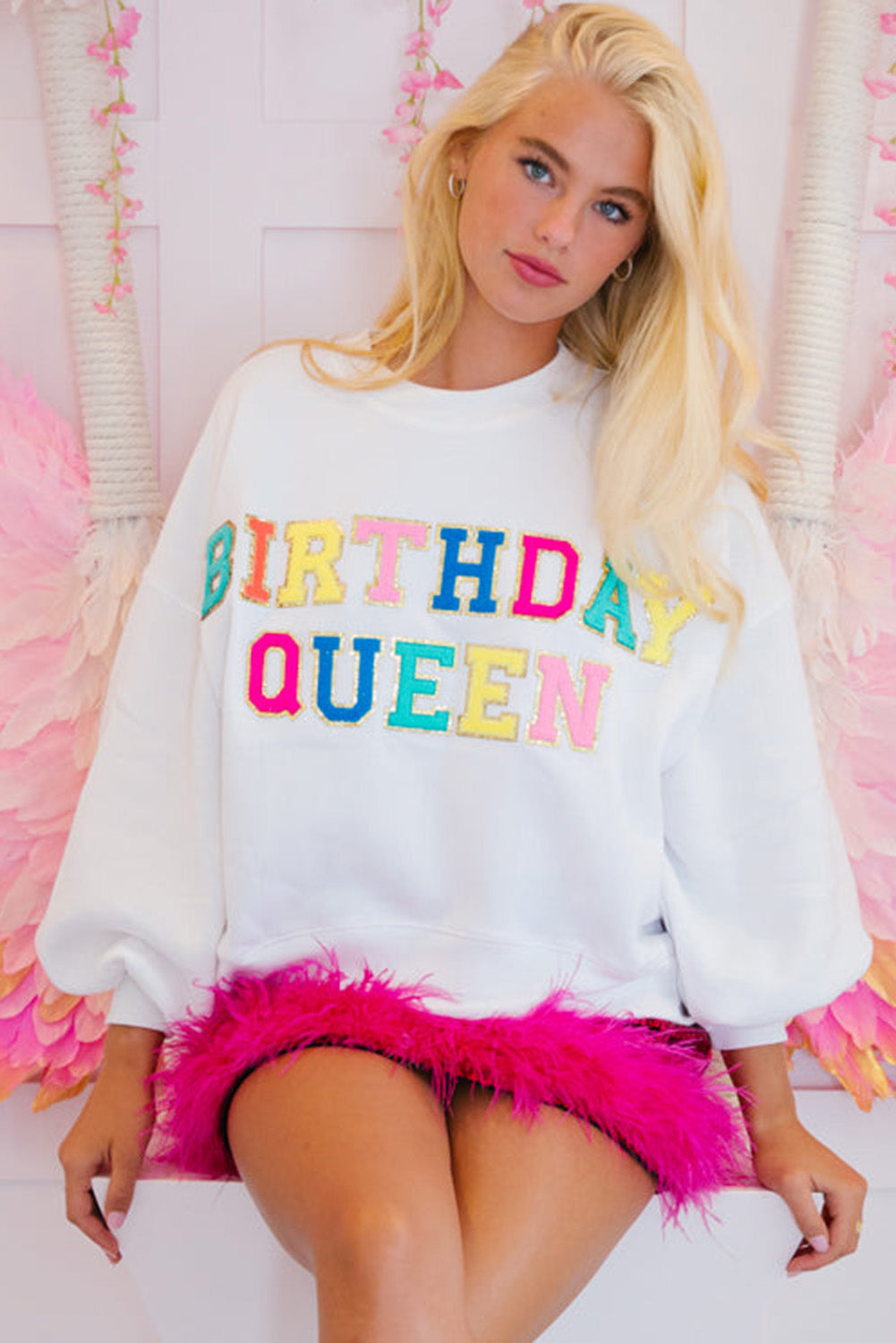 BIRTHDAY QUEEN White Graphic Sweatshirt