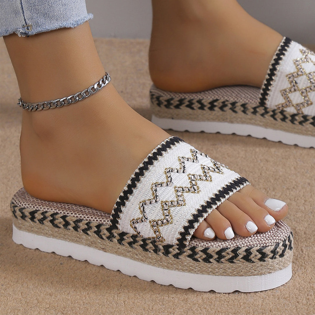 Donna Geometric Weave Platform Sandals