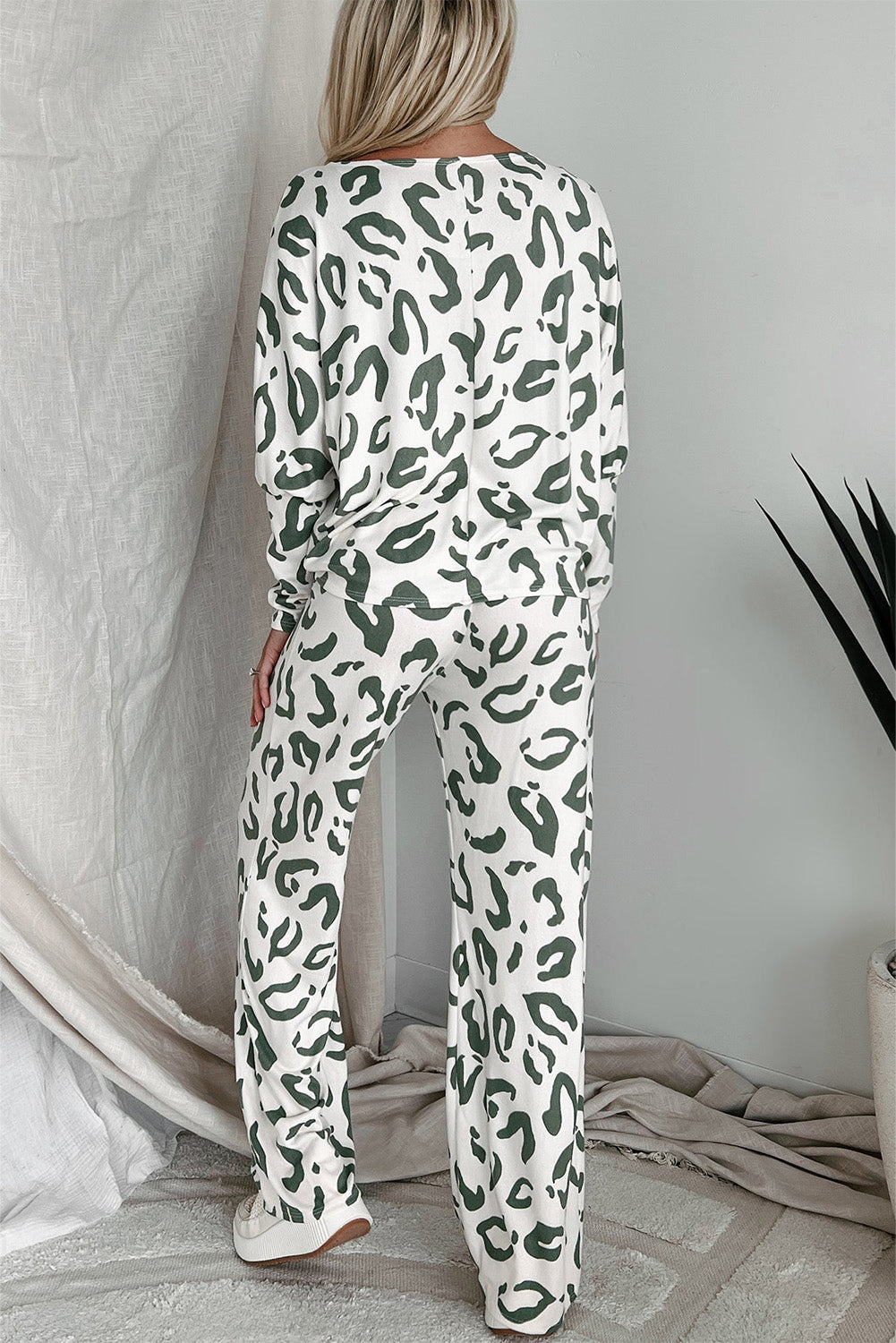  Animal Leopard Sage Print Long Sleeve Loungewear Set