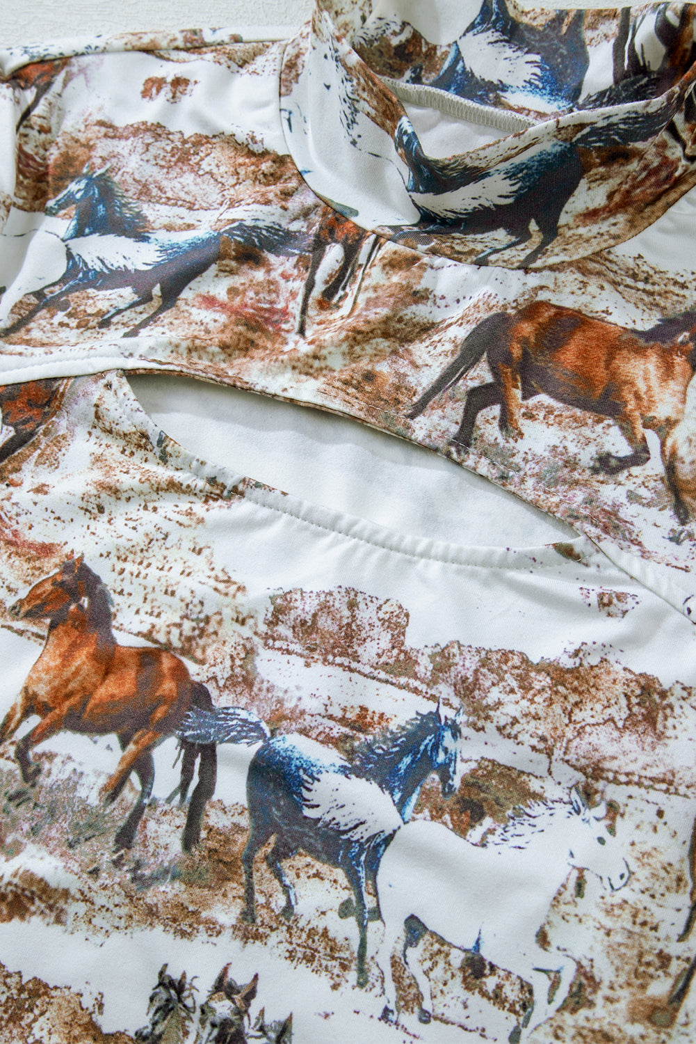  Western Wild Horses Print Hollow-out Long Sleeve Top