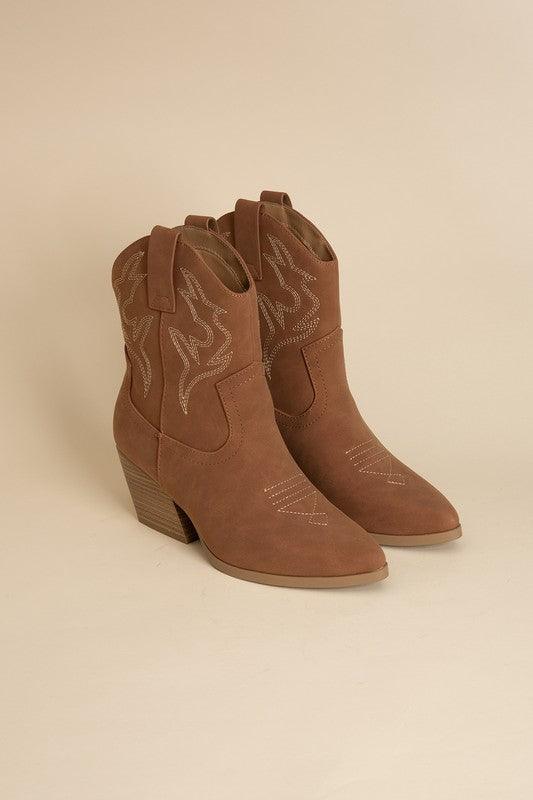 Jenna Chic Western Boots - Klazzi Fashion Boutique