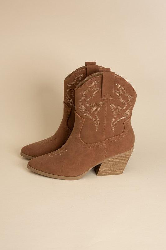 Jenna Chic Western Boots - Klazzi Fashion Boutique