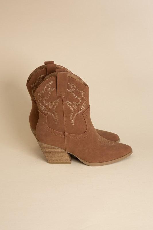 Jenna Chic Western Boots - Klazzi Fashion Boutique