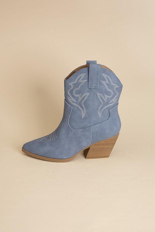 Jenna Chic Western Boots - Klazzi Fashion Boutique